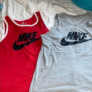 2 FOR 1 NIKE TANKTOPS